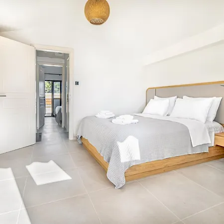 Iconic Marevia Beachfront Feriehus Pefkochori