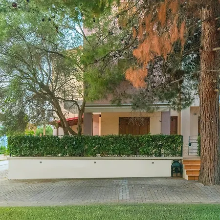Iconic Marevia Beachfront Σπίτι διακοπών