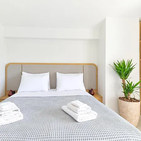 Iconic Marevia Beachfront Holiday home Pefkochori